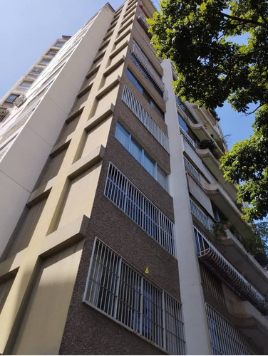 Se Vende Apartamento 141mts2 3h+s/ 3b/2pe Macaracuay 