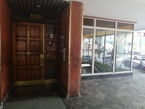 4 Ambientes (2 Baños) Torre Todo Luz. Vista Abierta En Villa Crespo Zona Movistar Arena. Dueña Directa. Apto Crédito.