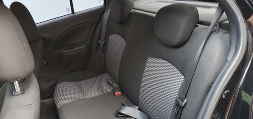 Imagem 7 de 8 de Nissan March 1.0 2017 Conforto + Ar E Direção + Laudo 100%