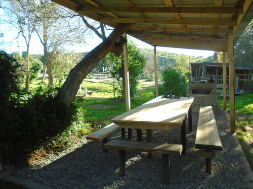 Parcela Con 2 Construcciones. Cercana Acceso Troncal Sur...