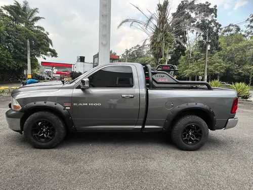 Dodge Ram 5.7 1500 Slt 4x2