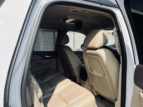 Chevrolet Tahoe D Suv Piel Cd 2a Fila Asientos At