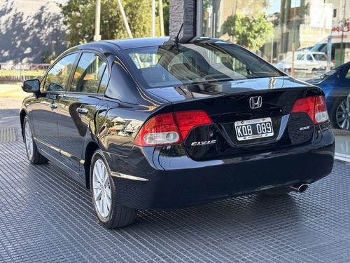 Honda Civic 1.8 Exs Mt