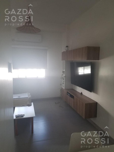 Departamento En Lomas De Zamora A 1 Cuadra De La Estacion