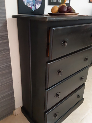 Imagen 2 de 3 de Mueble Gavetero- Cuatro Gavetas