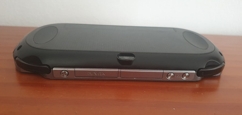 Console Ps Vita 3g Tela Oled Usado Preto (Usado)