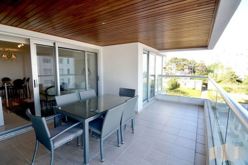 Imagen 3 de 21 de Apartamento En Punta Del Este, Brava