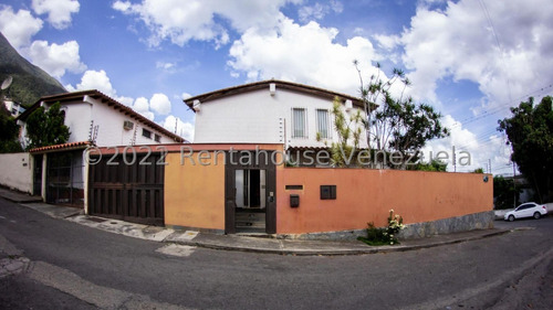 Casa Espectacular A La Venta Ubicada En Los Palos Grandes #23-7977 Mn Caracas -  Chacao 