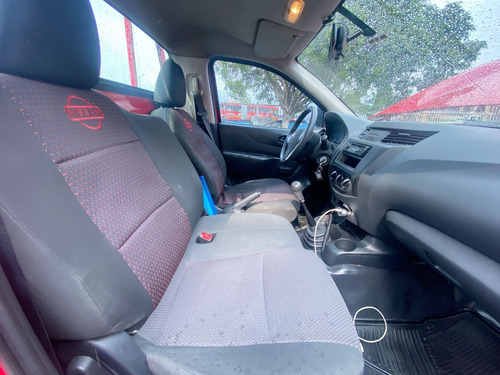Nissan Frontier 2.5 L