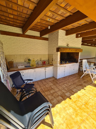 Casa En Venta Y Alquiler En Mansa, Muy Bien Ubicada, 4 Dormitorios. - Ref: 3527