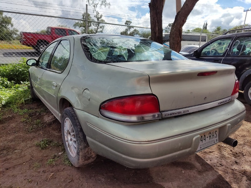 Guía Refuerzo Fascia Trasera Chrysler Cirrus 2.4 95-00 Orig (Usado)
