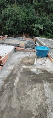 Casa Adoçada 3 Cómodos 2 Banheiros Excelente Oportunidade!!