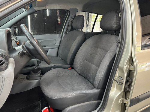 Renault Clio 2 F2 1.2 5 P. PACK PLUS
