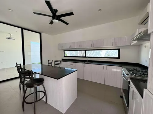Casa En Venta En Cholul En Mérida,yucatán