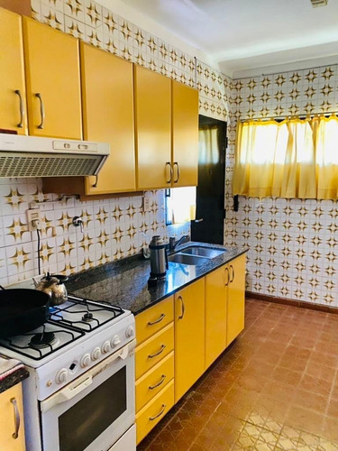 Imagen 18 de 30 de Casa Con Pileta Para 6/8 Personas En Hermoso Barrio