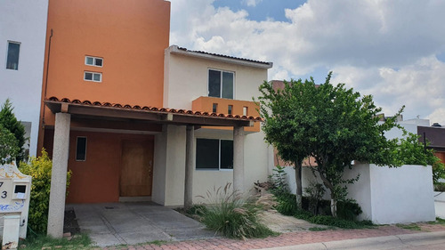 Casa Renta Queretaro Corregidora San Mateo Privada