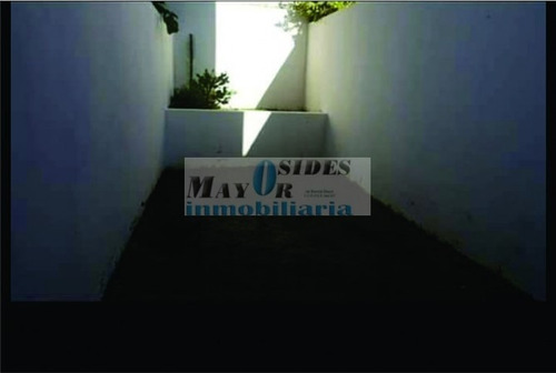 Imagen 5 de 6 de Planta Baja Con Patio