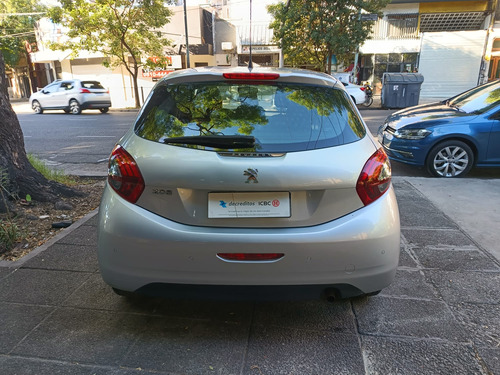 Peugeot 208 1.6 Allure Nav Tiptronic