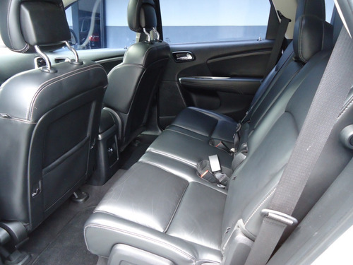 Imagem 7 de 12 de Fiat Freemont 2.4 Gasolina 174 Cv 7 Lugares C/teto 2014 Prat
