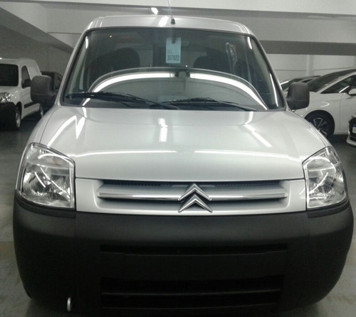 Imagen 2 de 15 de Citroen Berlingo Furgón Mixto Hdi 0km - Plan Nacional - Darc