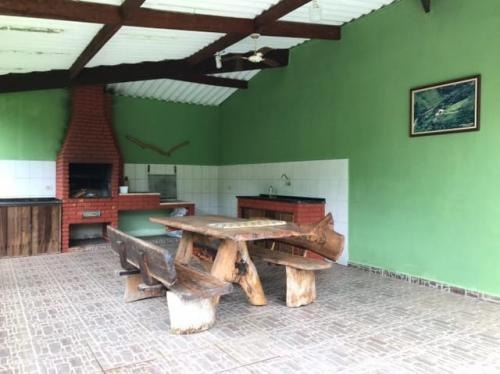 Imagem 4 de 14 de Chácara Com 4 Dormitórios, Piscina Em Pedro De Toledo 7721pc