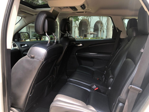 Imagem 8 de 12 de Dodge Journey R\t