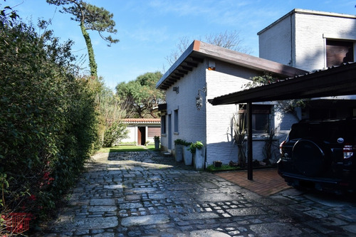 Casa En Punta Del Este , Playa Mansa - Ref: 13468
