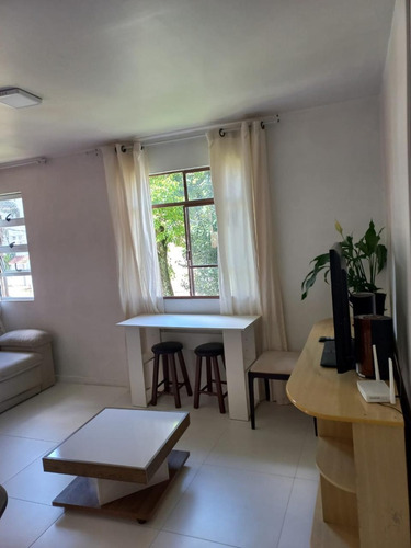 Apartamento No Campo Comprido - 2 Quartos - Próximo A Universidade Positivo