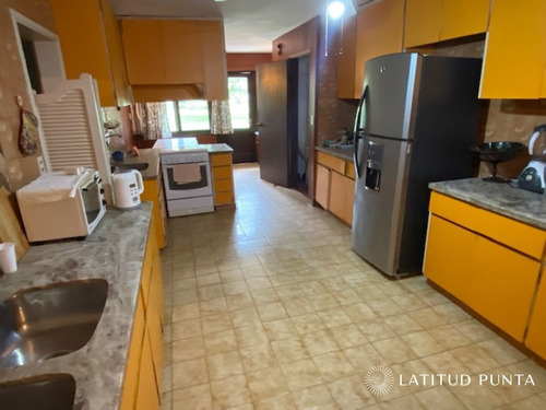 Imagen 17 de 19 de Casa En San Rafael, 4 Dormitorios