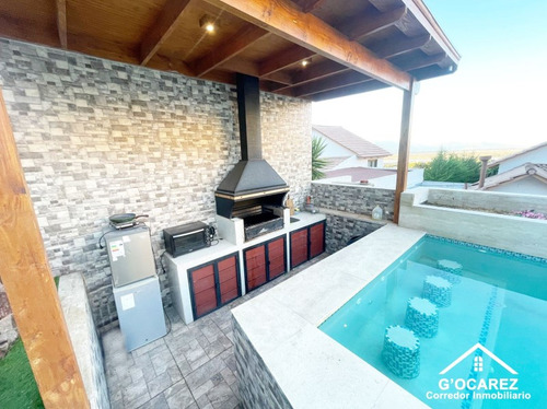 3d,4b,2e,piscina,2 Quinchos, 717,47 M2, Arriendo 2.000.000