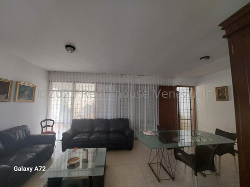 Casa En Venta En El Cafetal Cda 23-28307 Yf