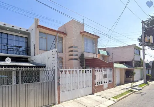Venta De Casa De Recuperacion Hipotecaria En Toluca Col Valle Don Camilo O/+
