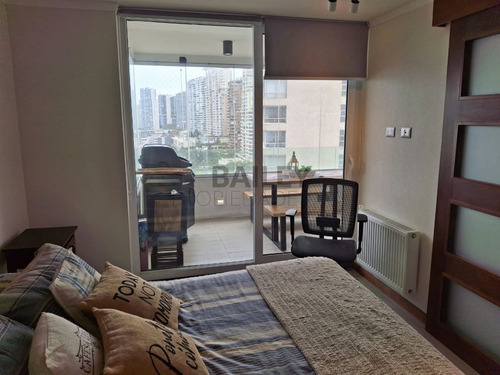Departamento En Arriendo De 2 Dorm. En Edificio Infinity