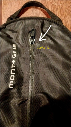 Mochila Deportiva Montagne Con Varios Compartimentos Negro Liso (Usado)