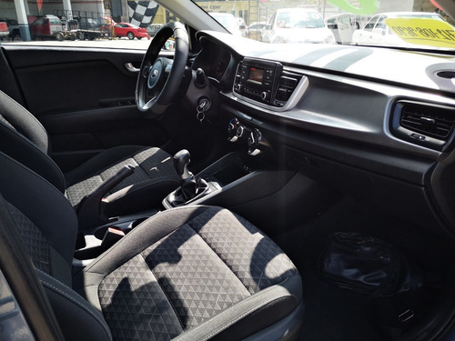 Imagen 15 de 15 de 2019 Kia Rio L