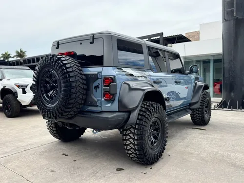 Ford Bronco Raptor 2023