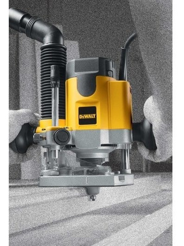 Fresadora De Base Ajustable 1100 Watts Dewalt Dw621