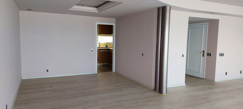 Imagen 5 de 29 de Venta Apartamento Con Hermosa Vista 3 Dormitorios Y Servicio Con 2 Garajes