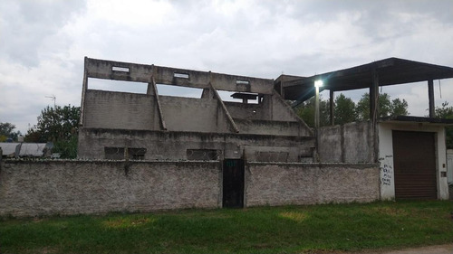 ¡gran Oportunidad! Se Vende Lote Con Construcción A Terminar ¡ideal Inversor!