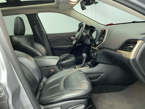 Jeep Cherokee 3.2 Longitude