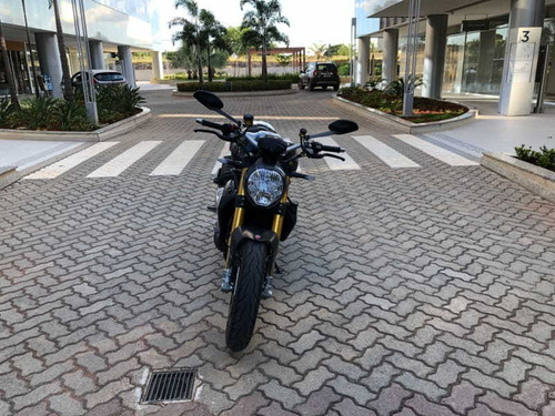 Ducati Monster 1200 S
