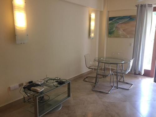 Imagen 9 de 19 de For Sale Apartamento De 1 Habitacion En La Zona Colonial Con Piscina Parqueo