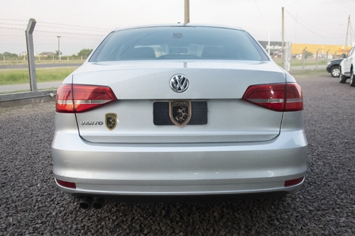 Volkswagen Vento L/15 2.0 Advance Summer (2015)