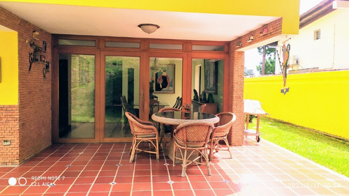 Imagen 23 de 25 de Qta En Venta Calle Cerrada Con Garita Y Portón Electrico. Los Naranjos Del Hatillo