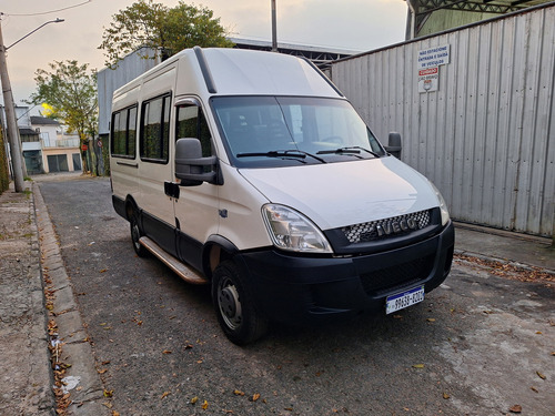 Iveco Daily 45s17 Minibus 16 Lugares