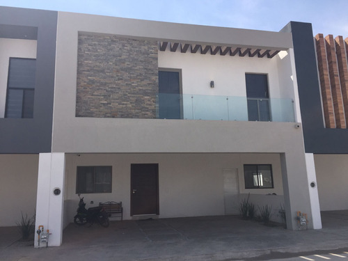 Casa En Venta En Quintas Del Palmar Torreon