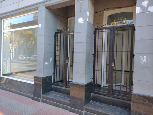Imagen 3 de 12 de Alquiler De Local En Inmejorable Zona De Tigre. Oportunidad!