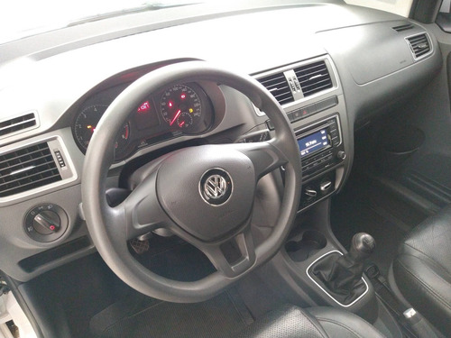 Imagem 9 de 12 de Volkswagen Spacefox 1.6 Msi Comfortline 8v Flex 4p Manual