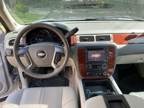 Imagen 14 de 14 de Chevrolet Tahoe 5.3 Lt V8 . 2da./cubo At 2014