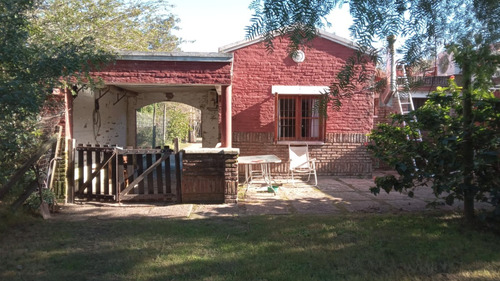 Inmobiliaria Castro Vende En Pinar Sur, Casa De 4 Dormitorios + Apartamento, Excelente Ubicación